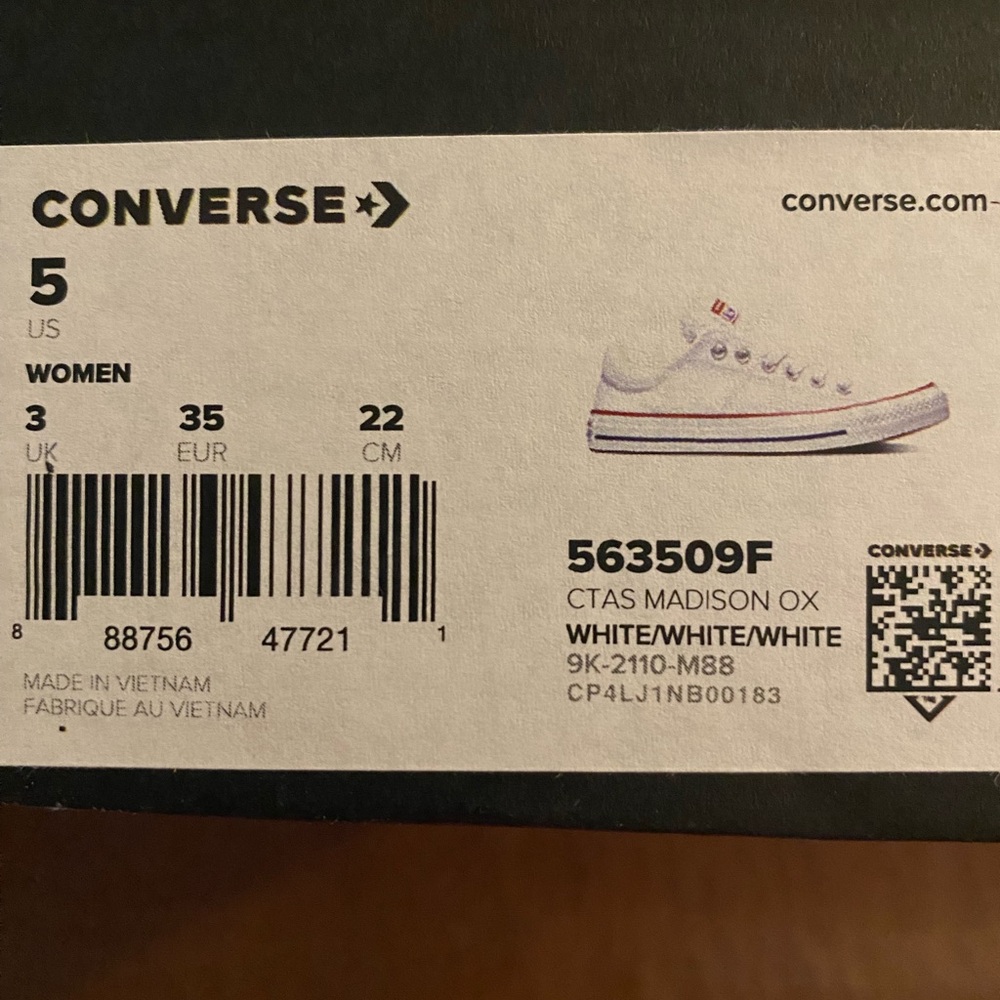 New in box Womens Converse Madison OX size 5 white - Picture 3 of 4